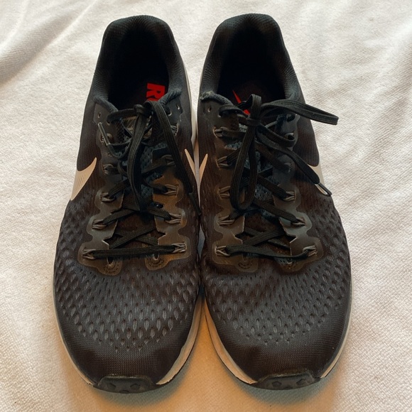 Nike Zoom Pegasus 34 Running Shoes - Picture 2 of 10